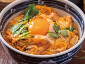 小雀弥 -こがらや- 大山鶏の親子丼 ※赤玉別容器