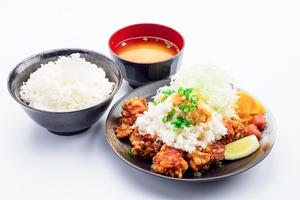 おろしそポン酢唐揚げ弁当(唐揚げ4個入り、みそ汁付)