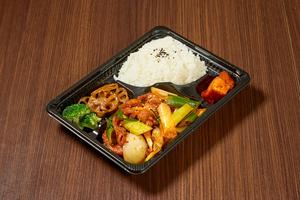 豚肉野菜炒め(赤-白)定食(白)