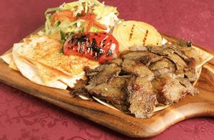 牛肉のドネルケバブ Beef Doner Kebab