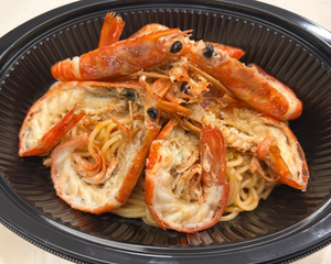 有頭エビの濃厚トマトソースのスパゲッティ