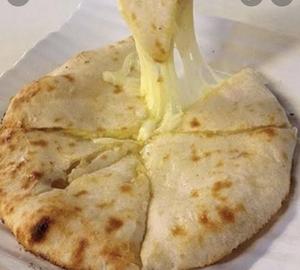 チーズナン cheese nan
