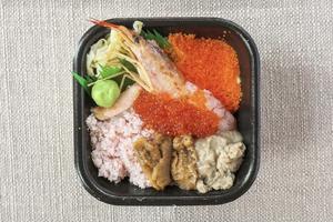 丼丸 オホーツク丼