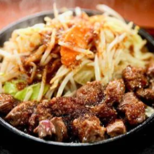 【1日5食限定】黒毛和牛切り落としステーキ＆野菜炒め