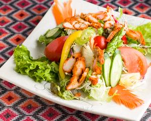 スパイシータンドリーチキンサラダ(L) Spicy Tandoori Chicken Salad(L)