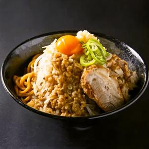 濃厚背脂 豚骨醤油【温玉付きまぜそば】