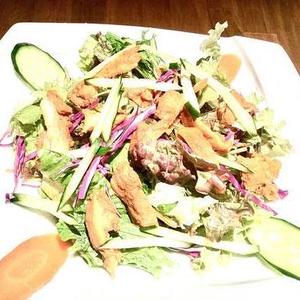 タンドリーサラダ (TANDOORI SALAD)
