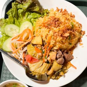 牛肉チャーハン
