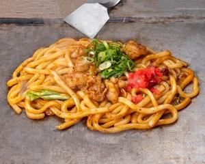 ホルモン焼きそば