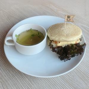 油揚げ＆おからのパンケーキサンド