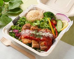 完熟トマトソース 熟成皮なし鶏モモ肉ステーキ200g Chicken Tomato sauce