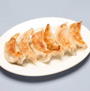 餃子6個入り Gyoza Dumplings (6 Pieces)