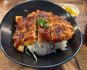 チキンソースかつ丼