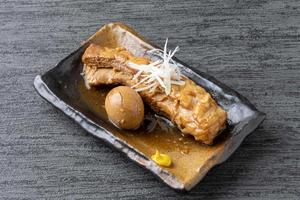 でっかい豚の角煮