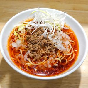 【生麺】タンタンメン(刻み玉ねぎ、刻み長ねぎ、白髪ネギ、自家製ミンチ肉)
