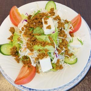 キーマサラダ Kimma salad