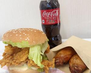 フライドチキンバーガー+ニューオーリンズフライドチキン+コーラ 原味腿堡+奥良翅中+可