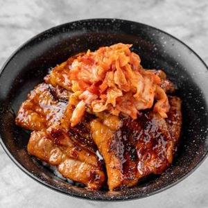 厚切りキムチ豚丼【関脇/大盛】