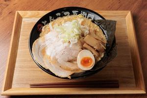 特製豚骨味噌らーめん