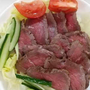 牛肉サラダ GI B