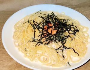 (内にも外にもこんなにも)明太子クリームパスタ