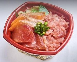づけサーモンマグロネギトロ丼