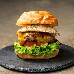 モンキーズエッグチーズハンバーガー＆ポテトセット/Egg Cheese Burger Set