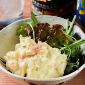 自家製ポテトサラダ
