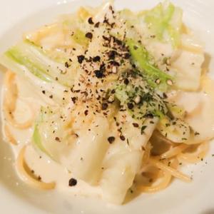 キャベツとアンチョビのクリームパスタ