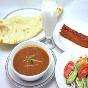 おひとり様1カレーセット1curry seek kebab 2pc salad lassi naan or rice