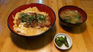 かつ丼 ソフトドリンク付き