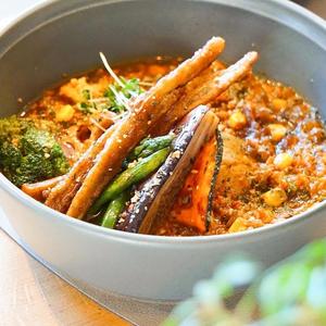 豚ひき肉と11種の野菜カリー