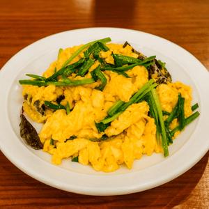 ニラ玉子炒めとチャーハンセット