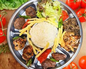 ミックスケバブセット(小)2~3人前 Mix Kebab Set (S) For 4 people