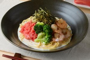 エビとブロッコリーのたらこクリームパスタ Shrimp ＆ Broccoli Tarako Cream Pasta