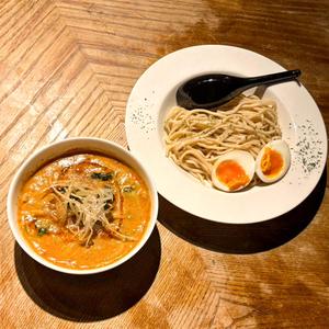 煮卵胡麻坦々つけ麺