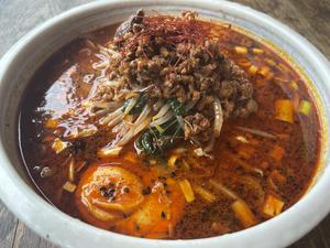 黒胡椒坦々麺