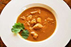 チキンカレー CHICKEN CURRY