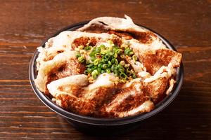 デカ盛り炙り白老和牛丼