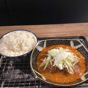 とろとろ牛すじ煮込み弁当 肉増量