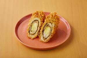 とんかつ 新宿さぼてん 黒胡椒チーズ巻きかつ