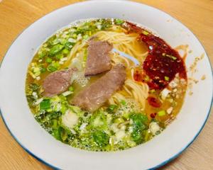 牛肉ラーメン