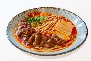 シャンラー豚ホルモンビーフン(香辣肥湯粉)