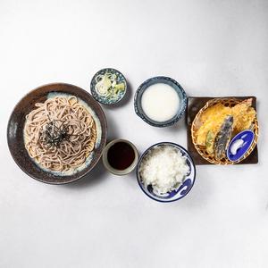 とろろご飯と天ぷらそばセット