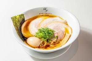 【要加熱調理】具だくさんの醤油らぁ麺(生麺タイプ)