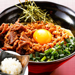 【チョイ辛】台湾まぜそば +牛肉 (ミニミニ追飯付き)