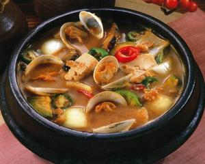 味噌チゲ(ライスと味付け海苔セット)