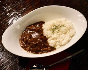 和牛もつカレー