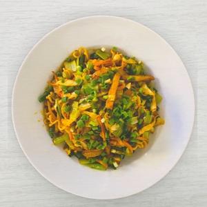 チャウミン ミックス＆チキン(mix yakisoba)