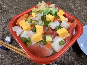 丼丸 バラ丼